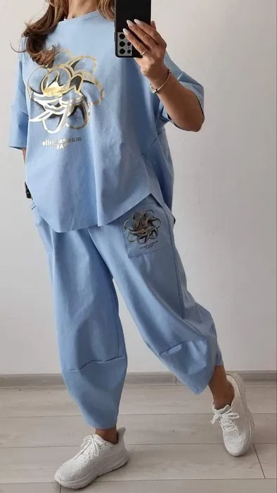 Compleuri Dama - Compleu dama trening sport pantaloni si bluza - PREMIUM COTTON - Imprimeu auriu