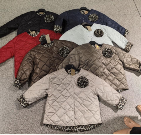 Jachete Dama - Jacheta Dama Matlasata cu Brosa si Captuseala Animal Print - Marimi Mari