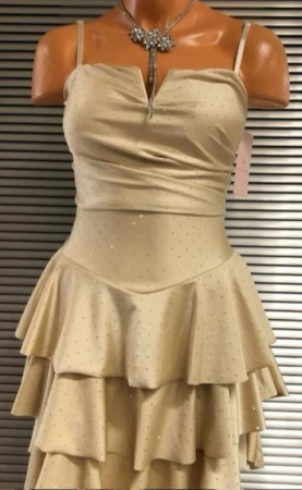 Rochii Dama - Rochie babydoll satinata cu bretele subtiri, umerii goi si volanase – stil cocktail, strasuri aplicate, marime universala S-M