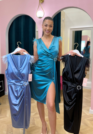 Rochii Dama - Rochie cambrata cu pene si crapatura laterala - Serena