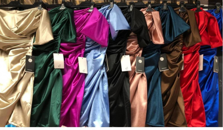 Rochii Dama - Rochie Dama Mini cu Bretele Cazute pe Umeri si Aspect Satinat - Milla