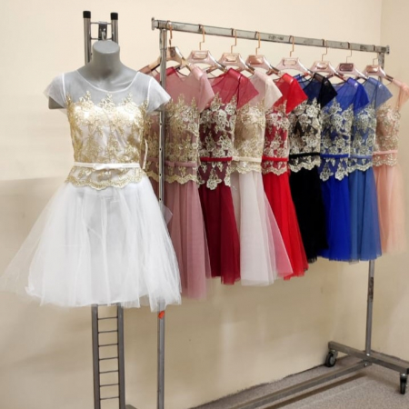 Rochii Dama - Rochie Dama Scurta din Tulle si Dantela cu Detalii Aurii