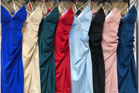 Rochii Dama - Rochie eleganta scurta petrecuta, drapata, cu decolteu plic si bretele subtiri, ocazie banchet nunta