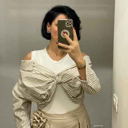 Bluze Dama - Top casual cu umerii goi si dungi verticale – efect stratificat cu maiou alb si camasa cusuta, marime universala