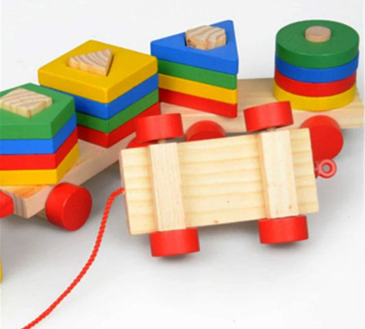 Trenulet de jucarie, locomotiva cu 2 vagoane, lemn, multicolor [3]