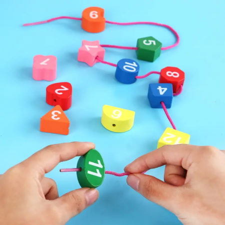 Ceas Educativ din lemn pentru Copii, Cifre Detasabile, Puzzle si Joc de Snuruit, 3 ani+ [2]