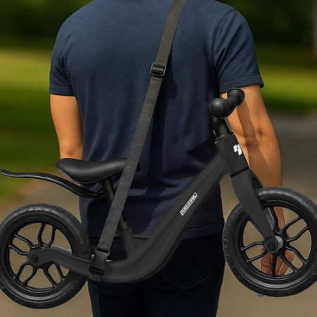 Bicicletă Fără Pedale pentru Copii 2+ – Roți 12", Cadru din Magneziu, Greutate redusă, Curea de Umăr, Ușor de transportat, Negru [5]