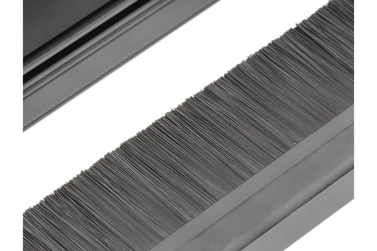 Suport trecere cabluri MERIDA negru mat 80x80mm [2]