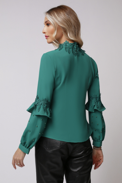 Bluză Anes verde accesorizată cu dantelă [3]