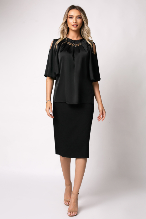 Bluza neagră elegantă accesorizată pe bust [2]