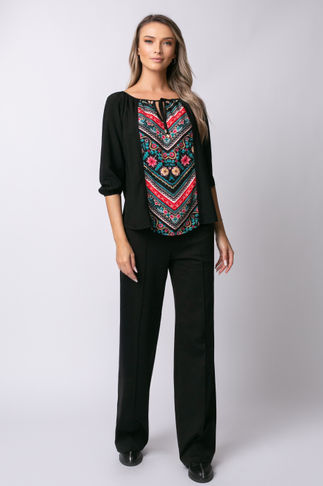 Bluză neagră tip ie cu imprimeu tradițional [2]