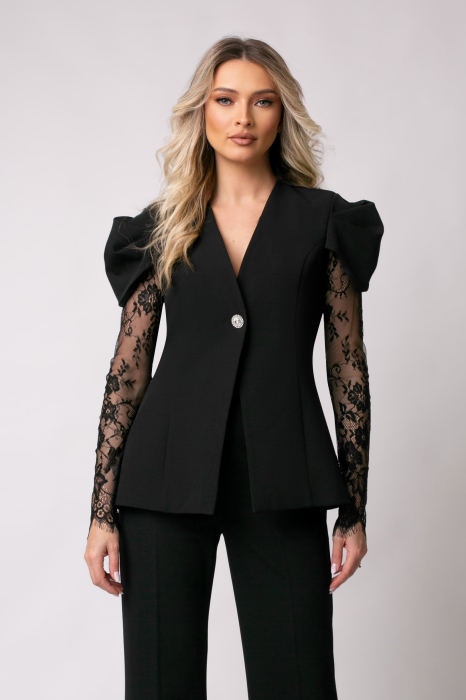 Costum elegant negru accesorizat cu dantelă pe mâneca [4]