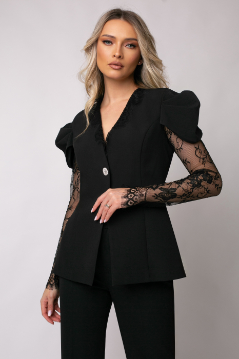Costum elegant negru accesorizat cu dantelă pe mâneca [2]