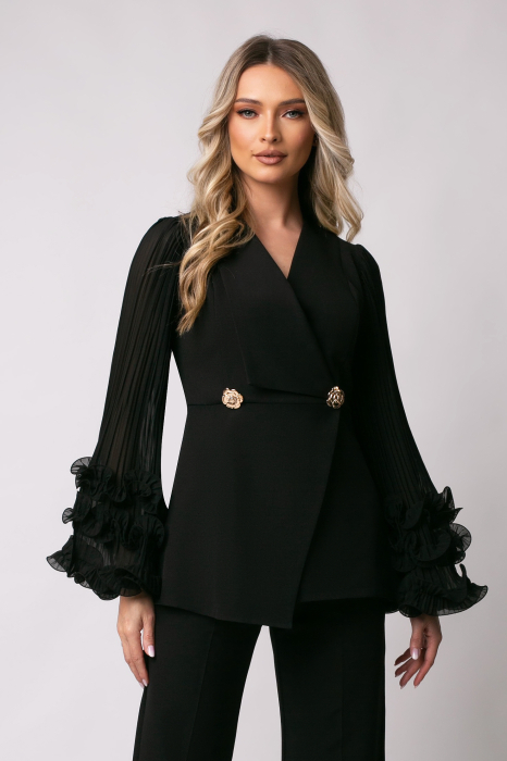 Costum elegant negru cu mâneci accesorizate cu volane [2]