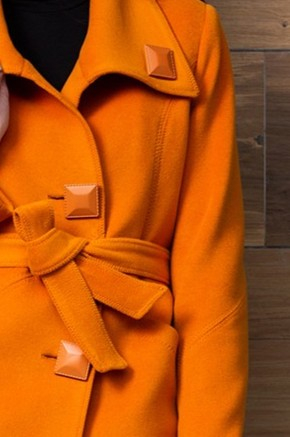 Haină Moni portocalie din lână încheiată în nasturi [3]