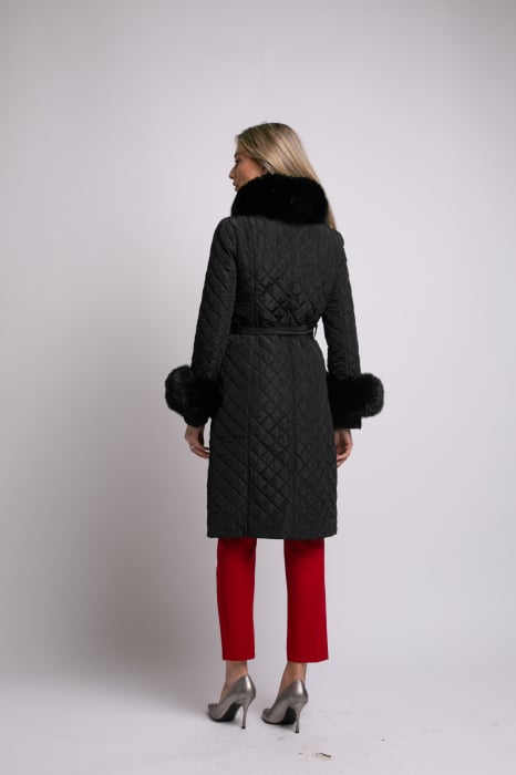 Geacă neagră matlasată cu blană detașabilă la guler și mâneci [5]