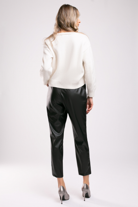 Pantaloni Era casual negri din piele [3]