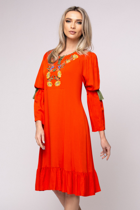 Rochie Anis cu broderie pe bust [5]