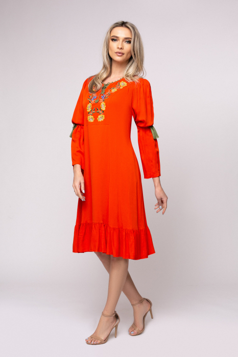 Rochie Anis cu broderie pe bust [2]