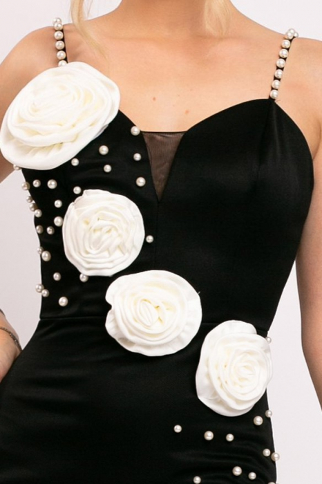 Rochie Clara elegantă, lungă neagră cu trandafiri și perle [4]