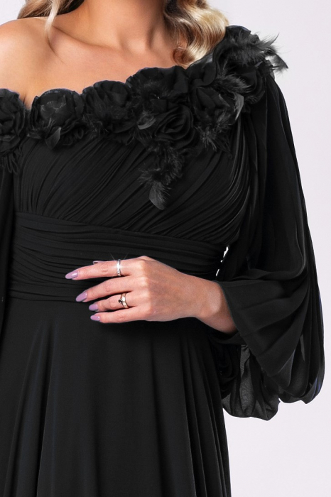 Rochie elegantă neagră cu pene și flori 3D [4]