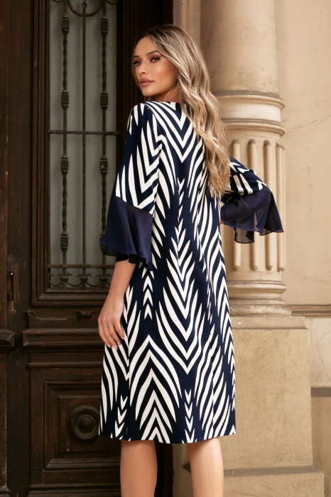 Rochie elegantă mărime mare bleumarin cu volan la mâneca [3]
