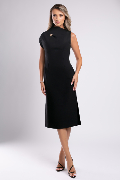 Rochie elegantă neagră accesorizată cu broșă [2]