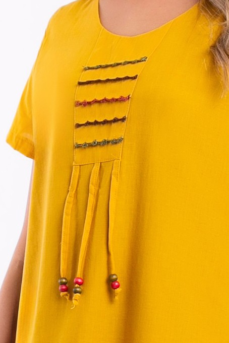 Rochie galbenă din bumbac accesorizată pe bust [7]