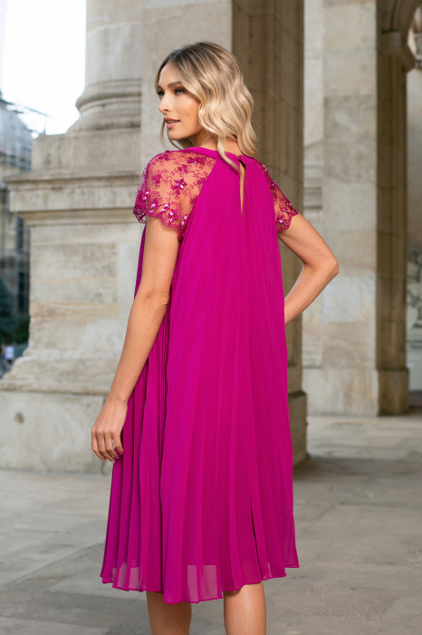 Rochie Lisa fucsia cu pliuri și dantelă pe umeri [3]