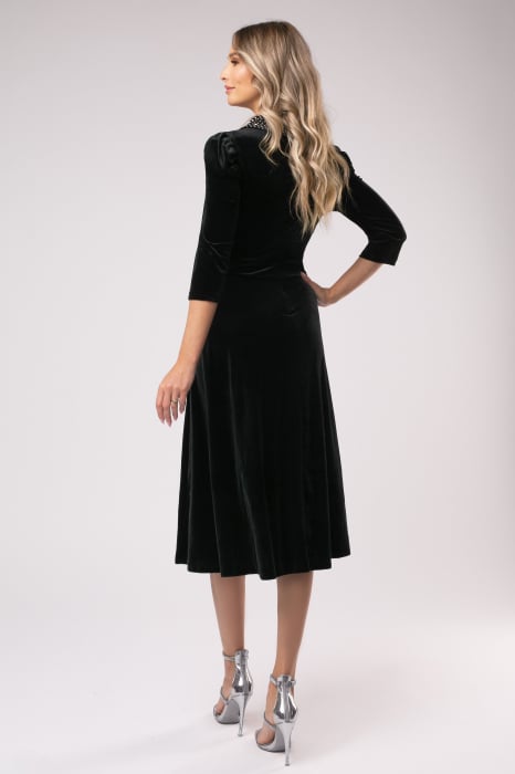 Rochie Lora negru din catifea cu accesorii pe bust și în talie [6]