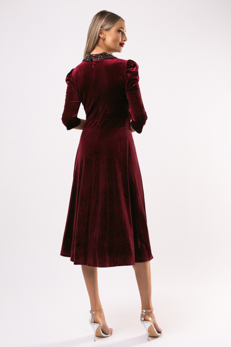 Rochie Lora vișinie din catifea cu accesorii pe bust și în talie [6]
