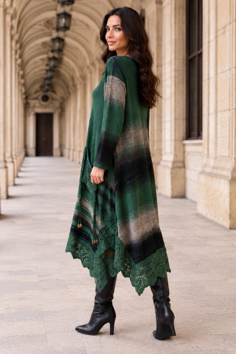 Rochie midi verde tricotată din lână cu detalii croșetate [3]