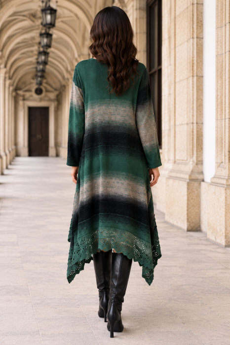 Rochie midi verde tricotată din lână cu detalii croșetate [2]