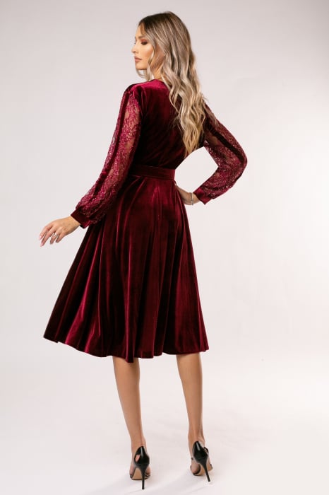 Rochie Mișa vișnie din catifea cu mâneci din dantelă și curea în talie [6]