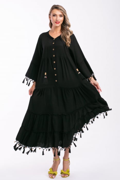 Rochie neagră din vâscoză mărime mare accesorizată cu franjuri [2]