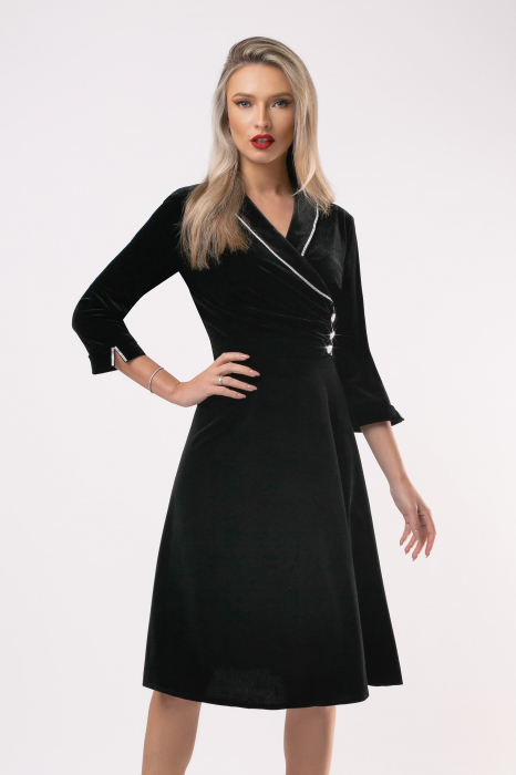 Rochie Oana din catifea neagră mărime mare accesorizată cu ștrasuri [4]