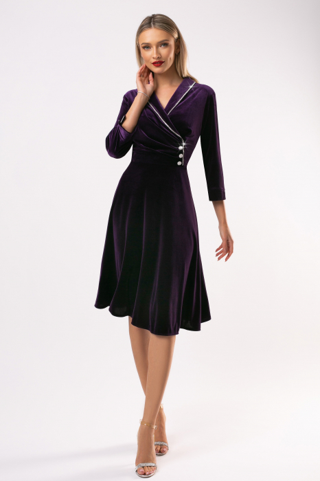 Rochie Oana mărime mare din catifea mov accesorizată cu ștrasuri [2]