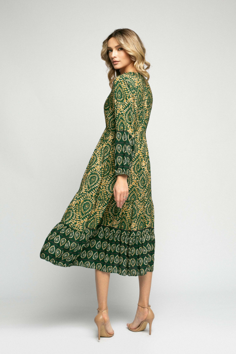 Rochie Satura midi accesorizată cu paiete in zona bustului [6]