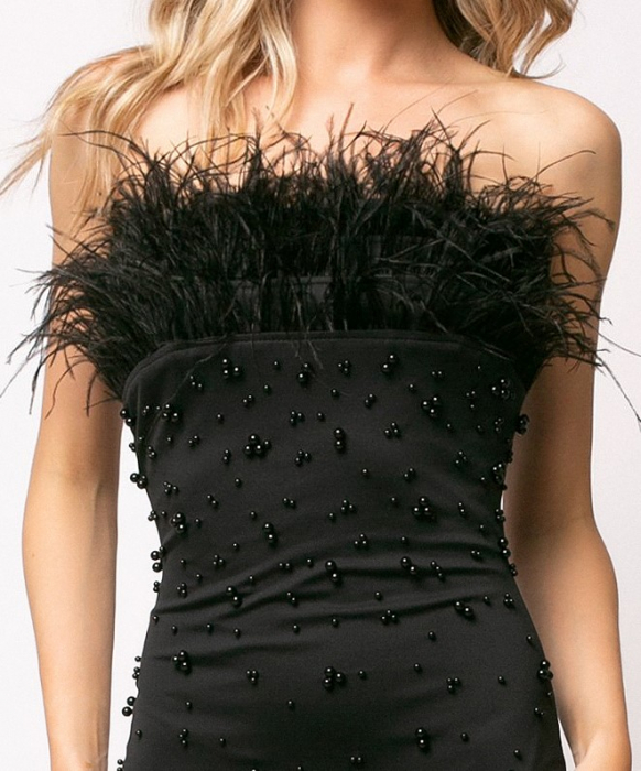 Rochie Simena neagră de ocazie accesorizată cu pene la bust [5]