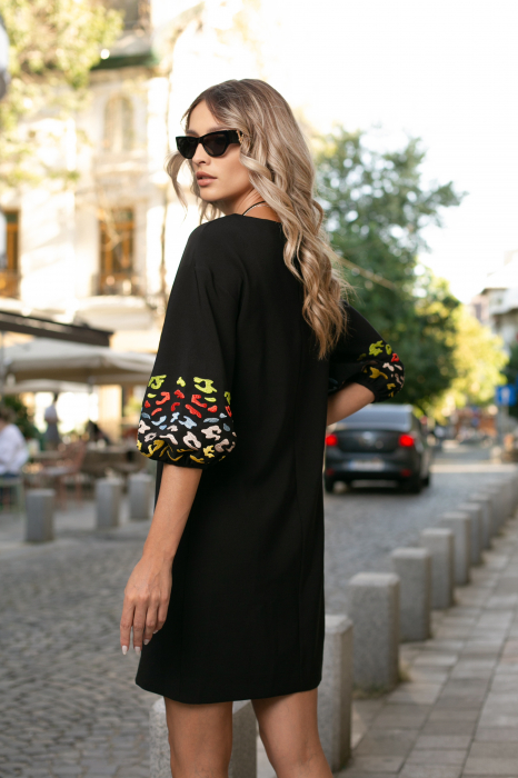 Rochie Trio cu mâneci bufante brodate [3]