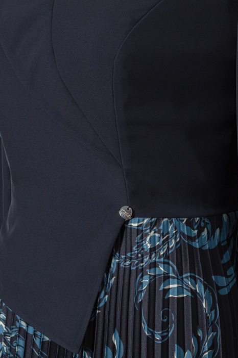 Rochie damă VIADA bleumarin, office-elegantă, cu fustă plisată și imprimeu [4]