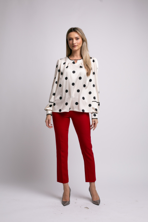 Bluză bej accesorizată cu dantelă [1]