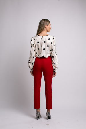 Bluză bej accesorizată cu dantelă [2]