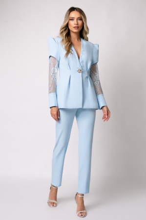 Costum elegant baby blue cu dantelă și umeri bufanți [1]