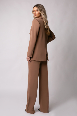 Costum elegant camel cu două rânduri de nasturi tip accesoriu [3]