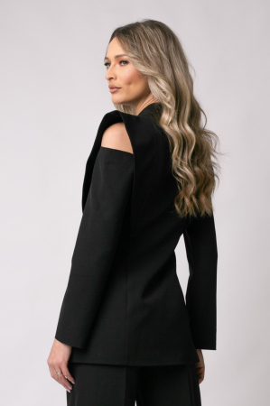 Costum elegant negru cu mâneci decupate [2]