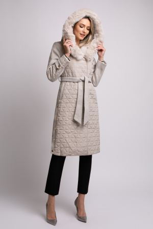 Geacă bej din fâș cu glugă accesorizată cu blană [1]