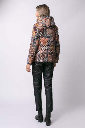 Geacă neagră matlasată cu doua fețe și glugă detașabilă [9]