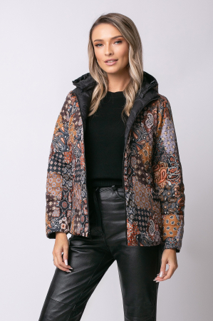 Geacă neagră matlasată cu doua fețe și glugă detașabilă [2]