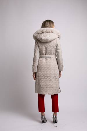 Geacă bej din fâș cu glugă accesorizată cu blană [3]